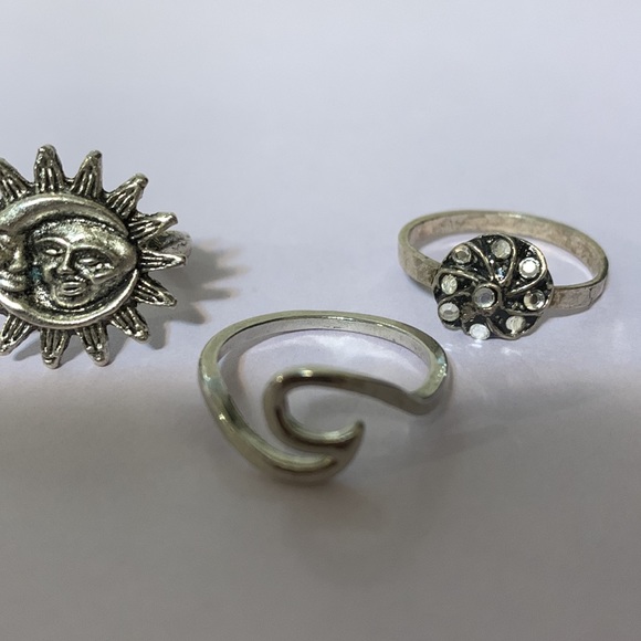 Three rings costume Jewelry - Picture 6 of 6